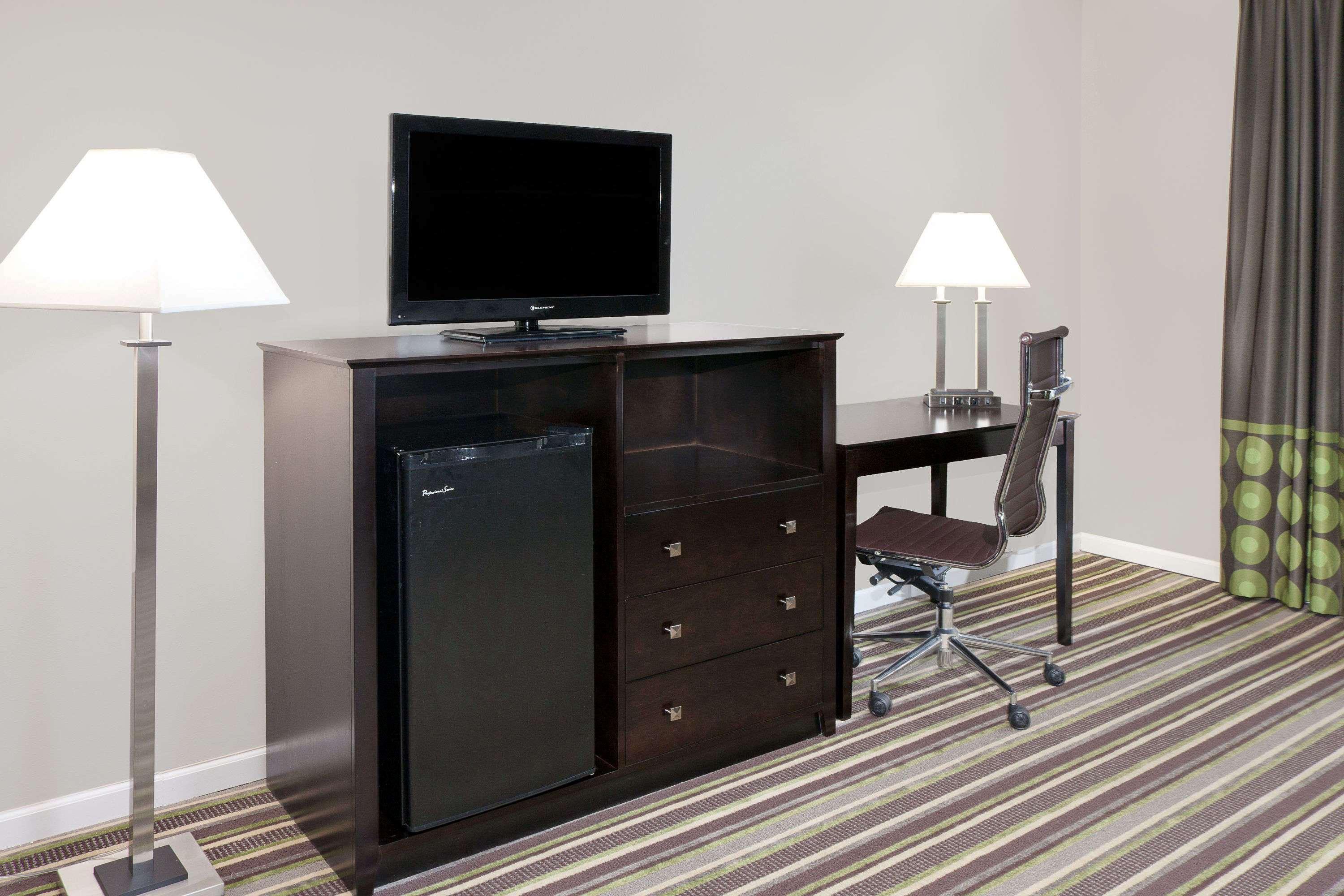 Super 8 By Wyndham Morton Grove/chicago Morton Grove