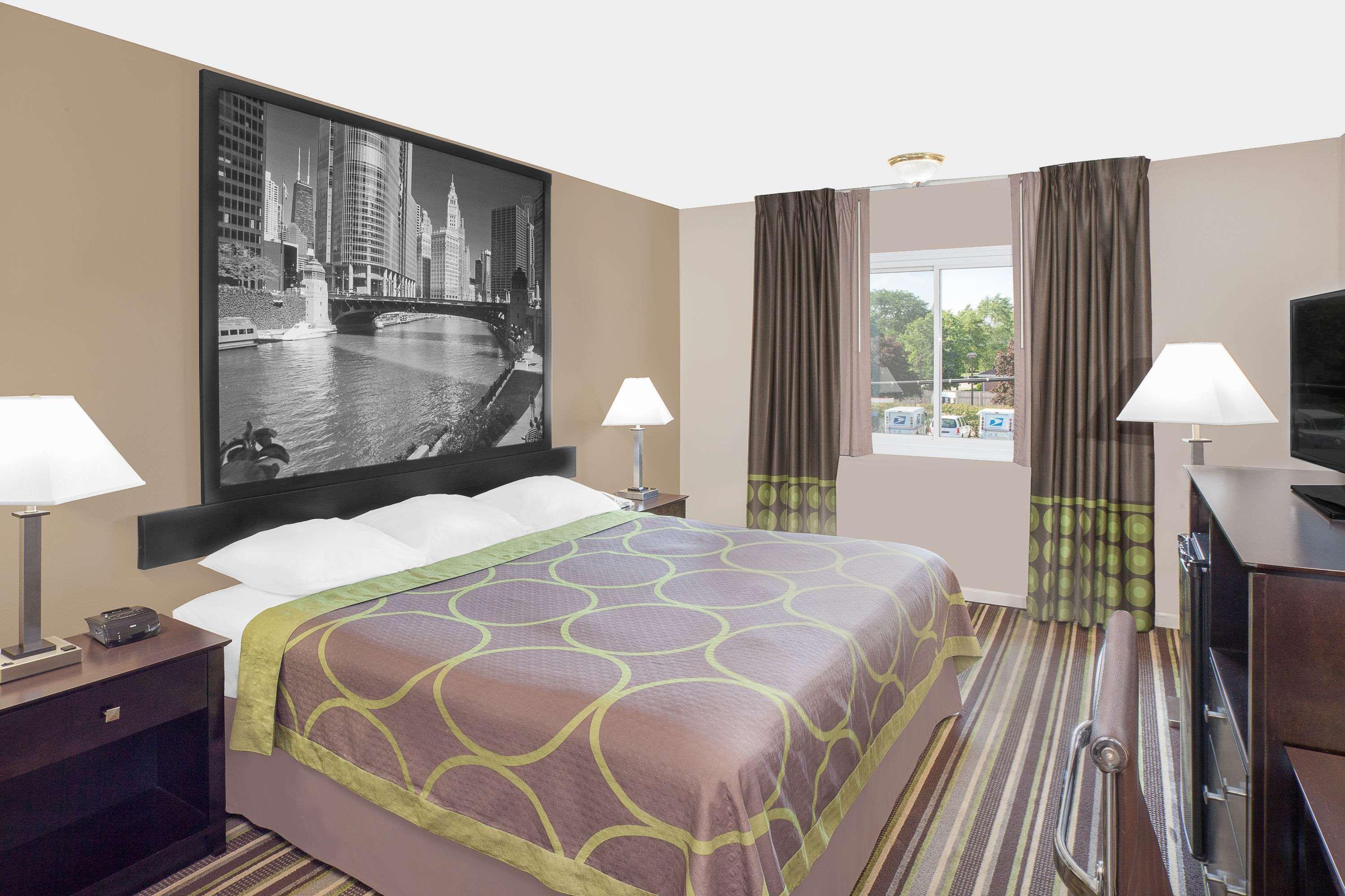 Super 8 By Wyndham Morton Grove/chicago Hotel Morton Grove