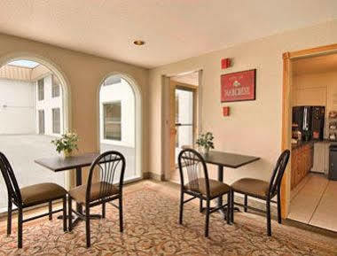 Super 8 By Wyndham Morton Grove/chicago 2* Morton Grove